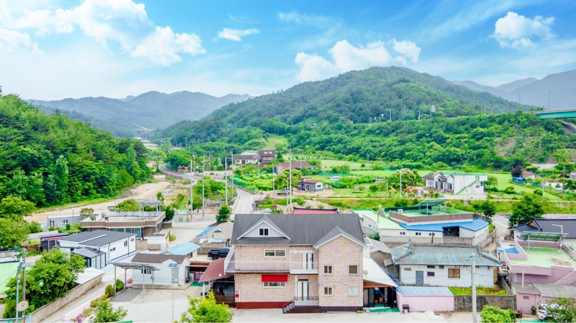 Samcheok Dasarang Pension エクステリア 写真